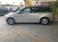 VOLVO V 50