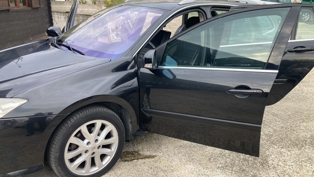 RENAULT LAGUNA