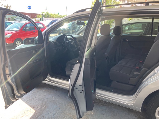 VOLKSWAGEN TOURAN 1.9 TDI