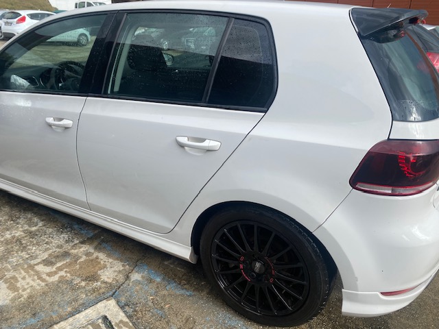 VOLKSWAGEN GOLF 6A RLine