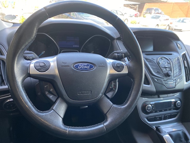 FORD FOCUS