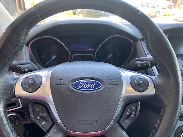 FORD FOCUS