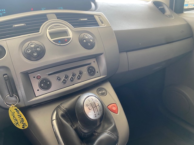 RENAULT SCENIC