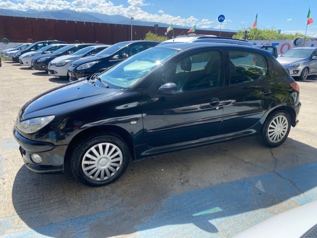 PEUGEOT 206 HDi