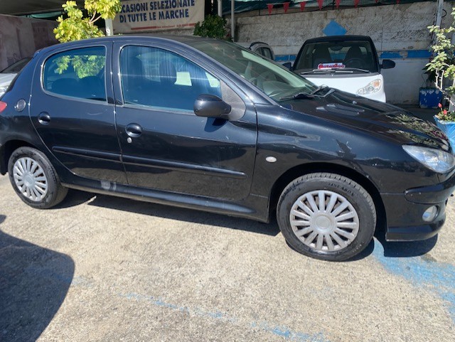 PEUGEOT 206 HDi