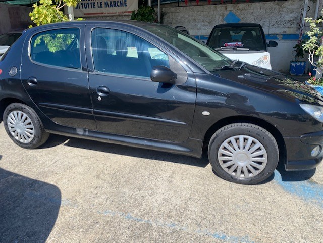 PEUGEOT 206 HDi