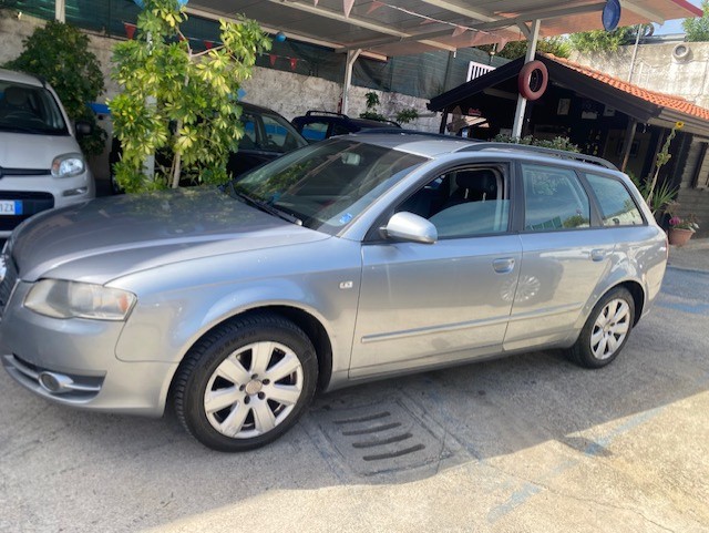 AUDI   A 4 SW