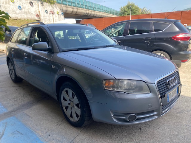 AUDI   A 4 SW