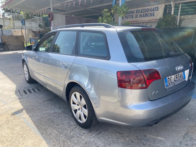 AUDI   A 4 SW