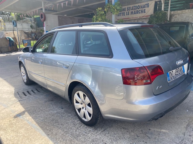 AUDI   A 4 SW