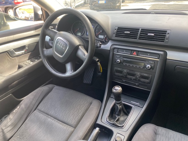 AUDI   A 4 SW