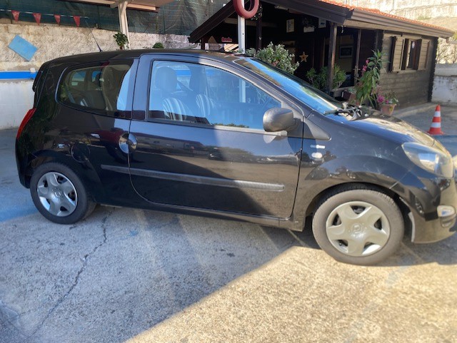 RENAULT TWINGO