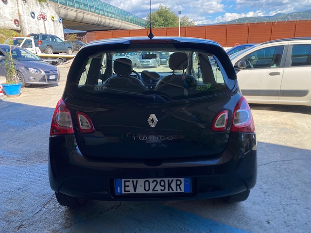 RENAULT TWINGO