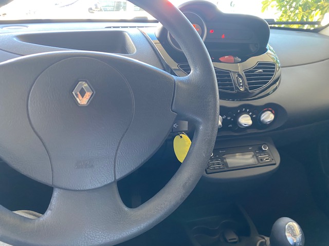 RENAULT TWINGO