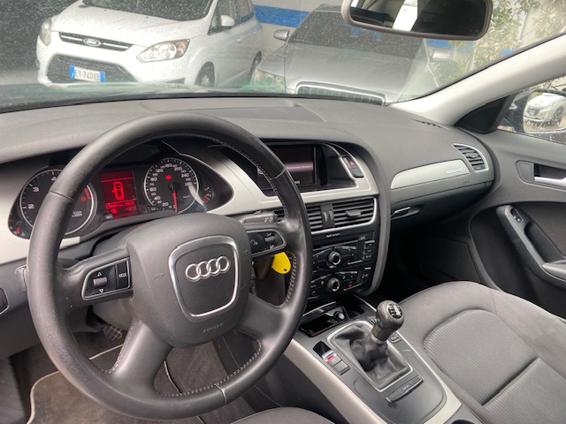 AUDI A 4