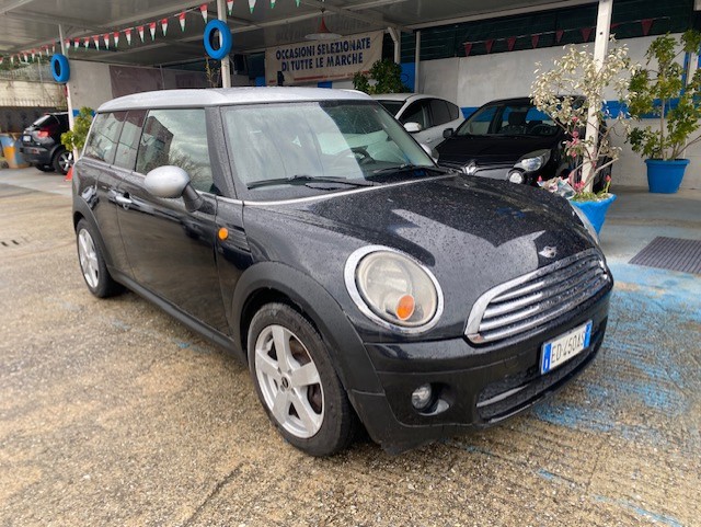 MINI COOPER D CLUBMAN