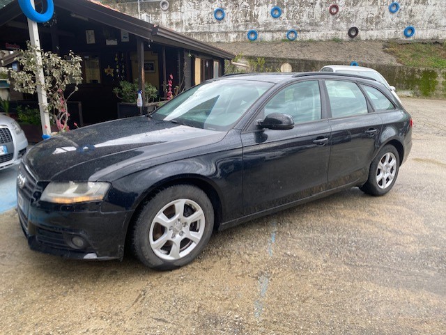 AUDI A 4