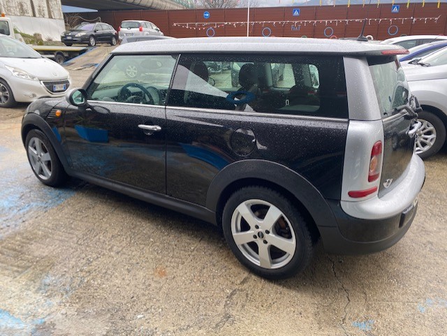MINI COOPER D CLUBMAN