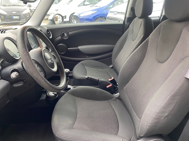 MINI COOPER D CLUBMAN