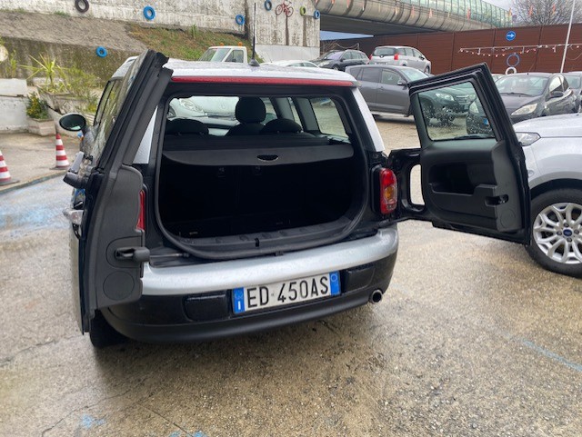 MINI COOPER D CLUBMAN