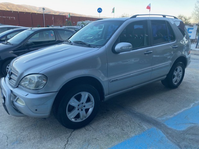 MERCEDES ML 270