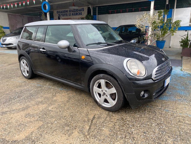 MINI COOPER D CLUBMAN