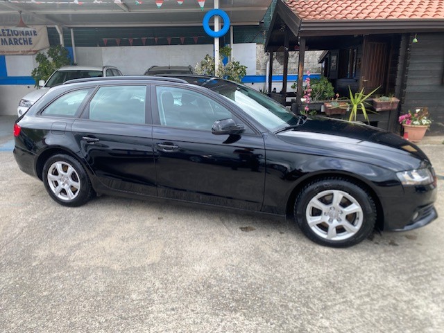 AUDI A 4