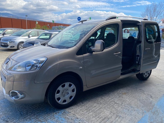 PEUGEOT PARTENER