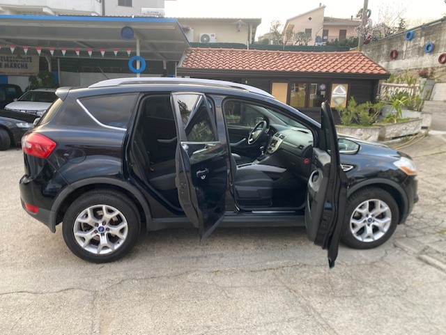 FORD KUGA