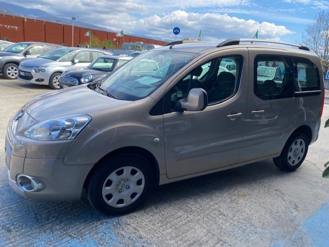 PEUGEOT PARTENER