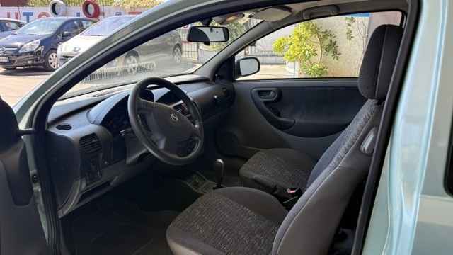 OPEL CORSA AUTOMATICA
