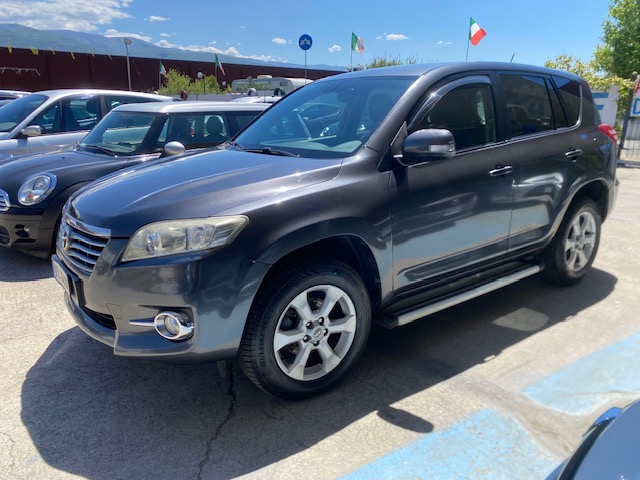 TOYOTA RAV 4