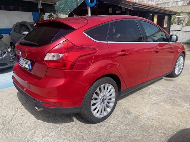 FORD FOCUS