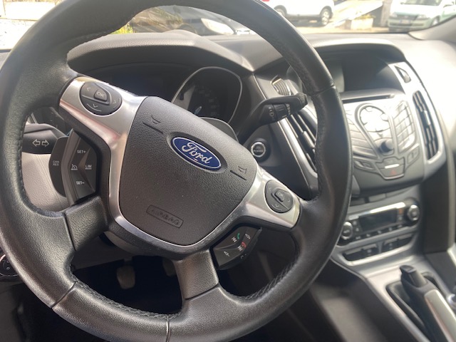 FORD FOCUS