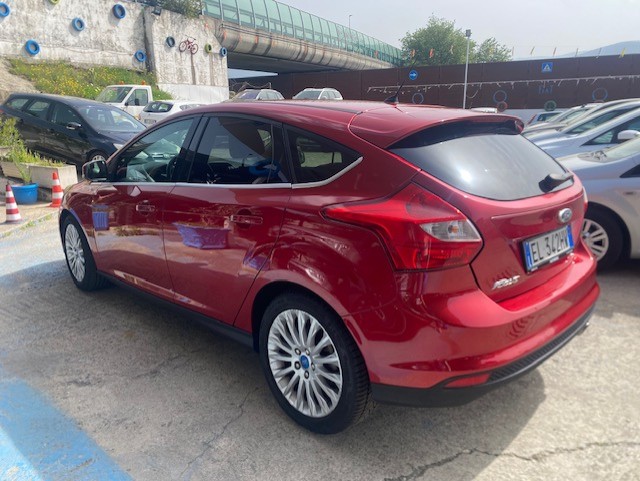 FORD FOCUS