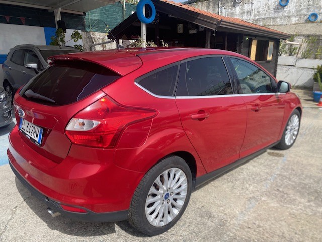 FORD FOCUS