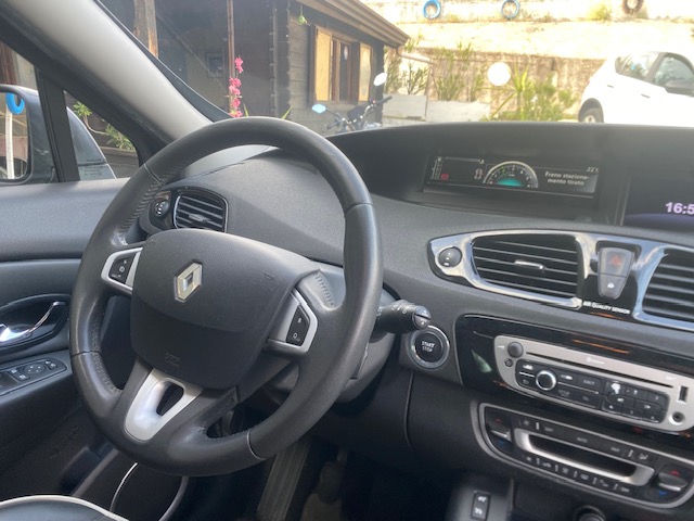 RENAULT SCENIC MEGANE 7 POSTI