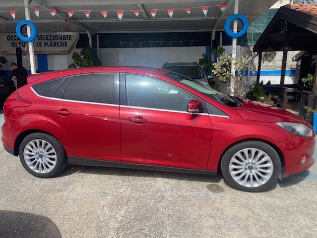 FORD FOCUS
