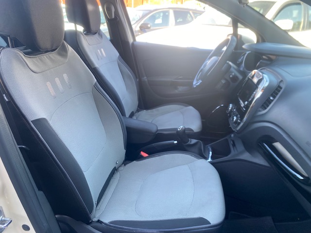 RENAULT CAPTUR