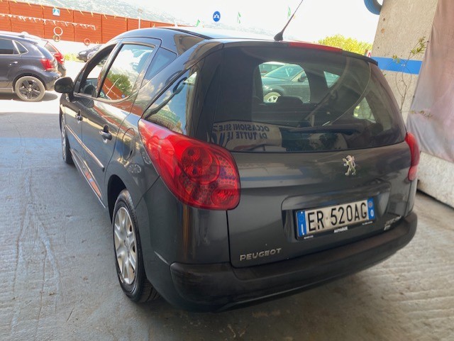 PEUGEOT 207