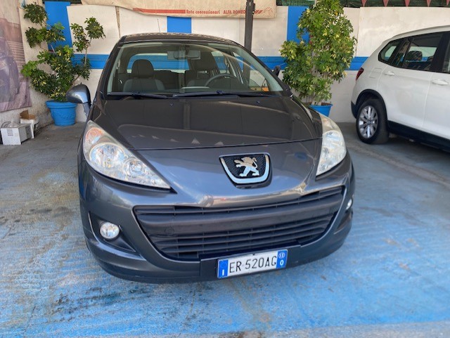 PEUGEOT 207