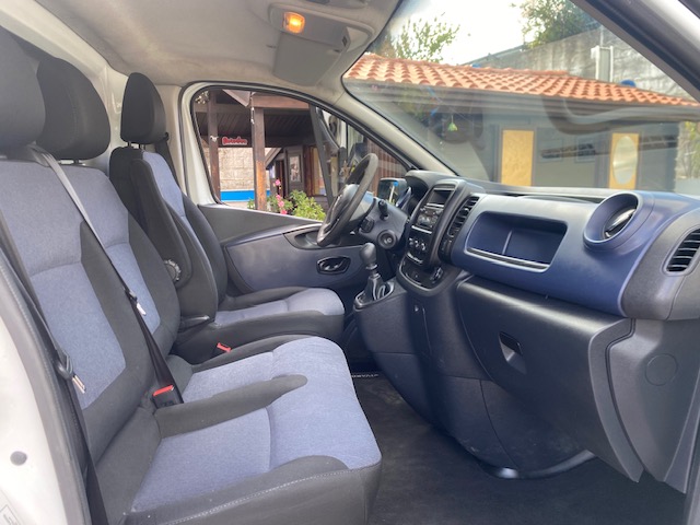 OPEL VIVARO