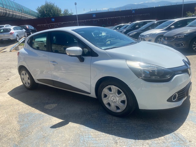 RENAUL CLIO