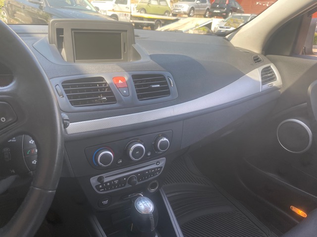 RENAULT MEGANE