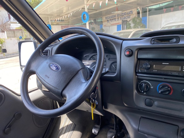 FORD TRANSIT B/ CABINA