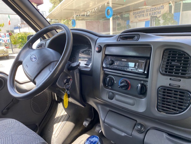 FORD TRANSIT B/ CABINA