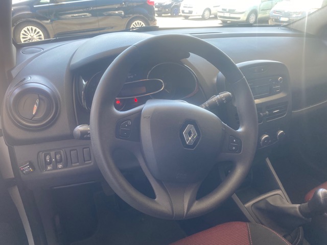 RENAUL CLIO