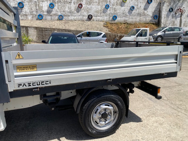 FORD TRANSIT B/ CABINA