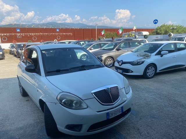 LANCIA Y