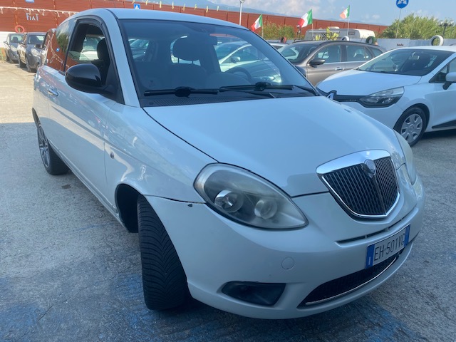 LANCIA Y